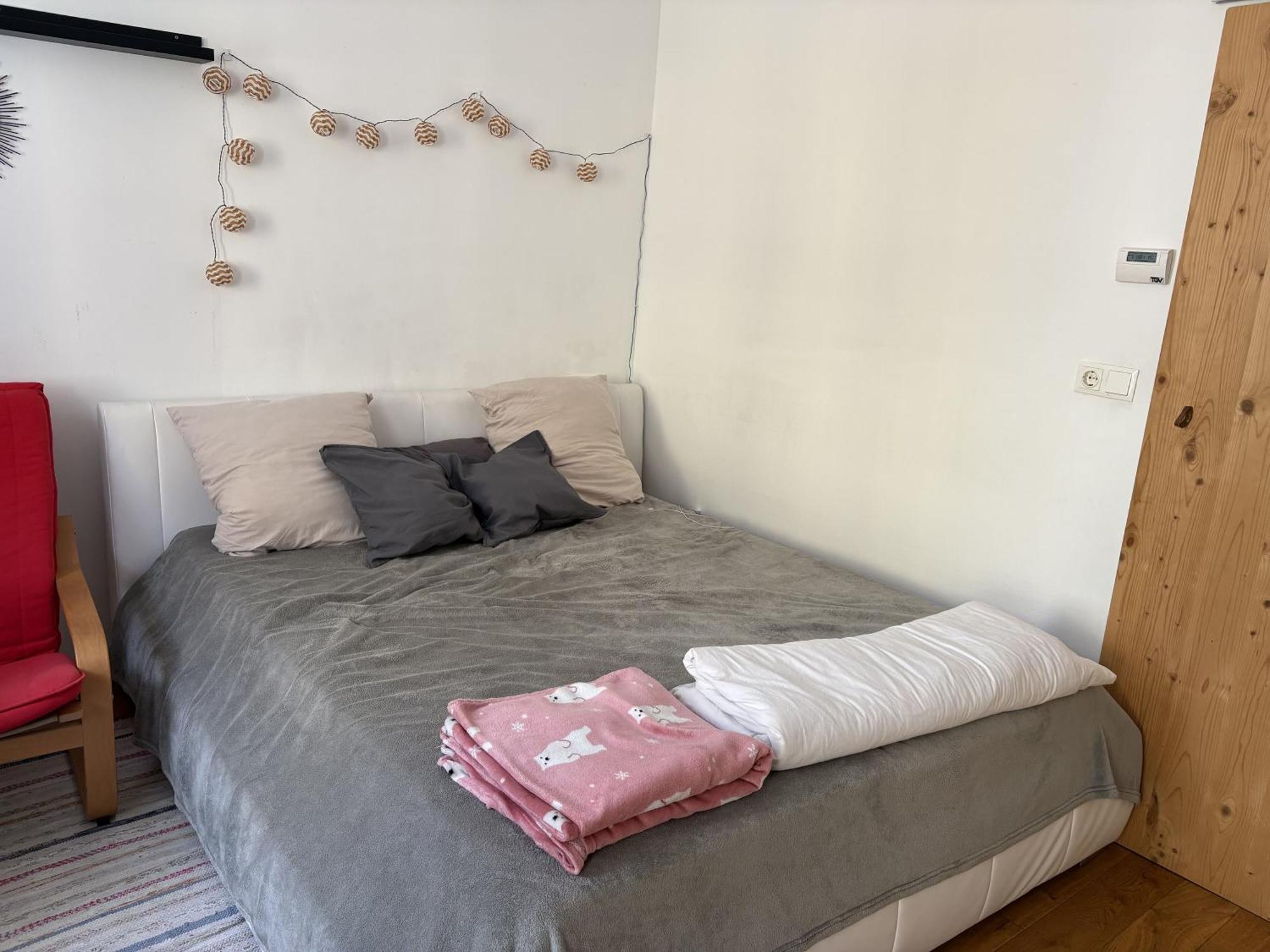 Charming & Calm 1-bedroom In Lovely With Garden *